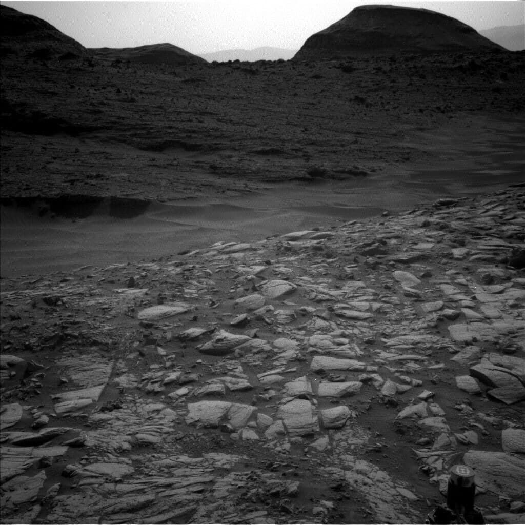 Sols 4100-4103: Moving Inland From Gediz Vallis Channel