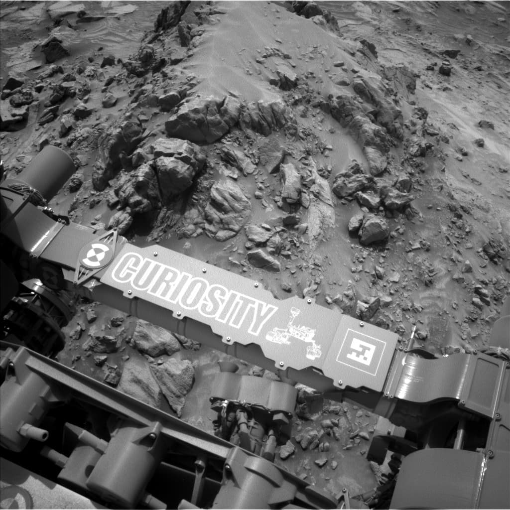 Sols 4144-4145: ‘Fools on the Hill’
