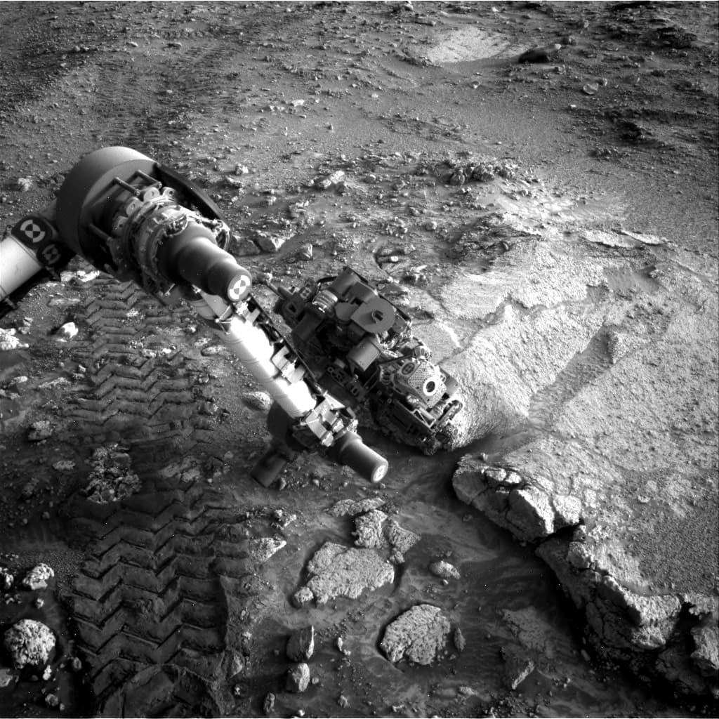 Sols 4205-4206: Curiosity Would Like One of Each, Please!